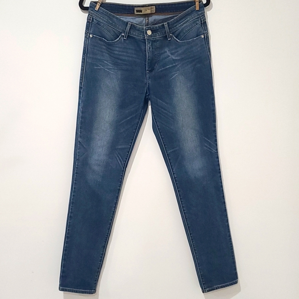 Blue skinny jeans Levis